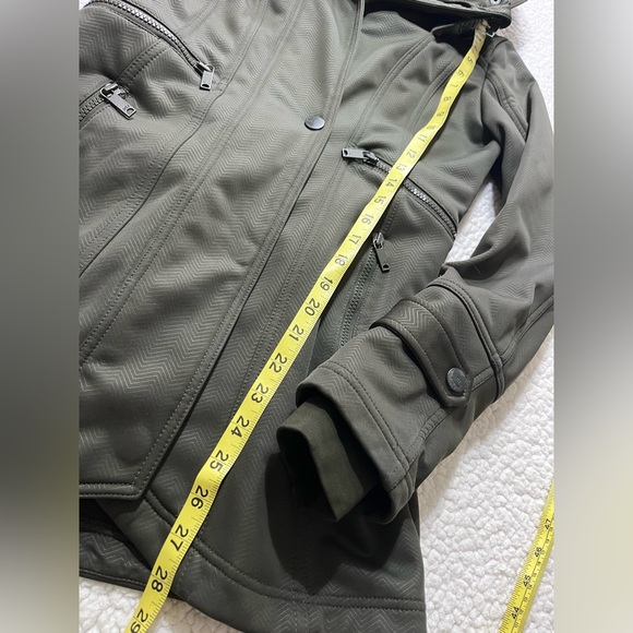 Zella Olive Green Hooded Winter Jacket Women’s XS - Picture 3 of 6